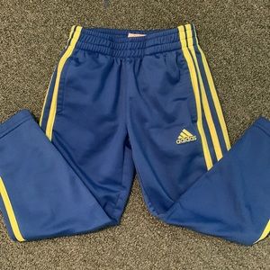 Adidas boys size 4T